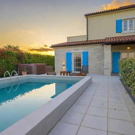 Villa Golden Sun By Istrialux