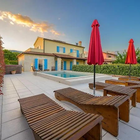 Villa Golden Sun By Istrialux