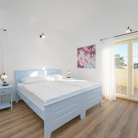 Villa Golden Sun By Istrialux Rebici