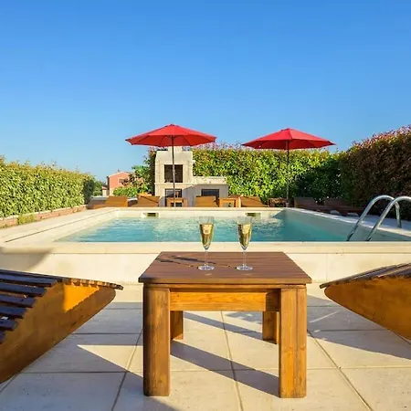 Villa Golden Sun By Istrialux Rebici